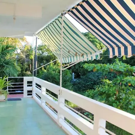 Comfortable Apartment In Pereybere, 50 Sqm, Fenced Garden